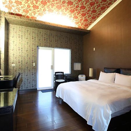 Cyuan Tang Hot Spring Hotel Jiaoxi Exterior photo
